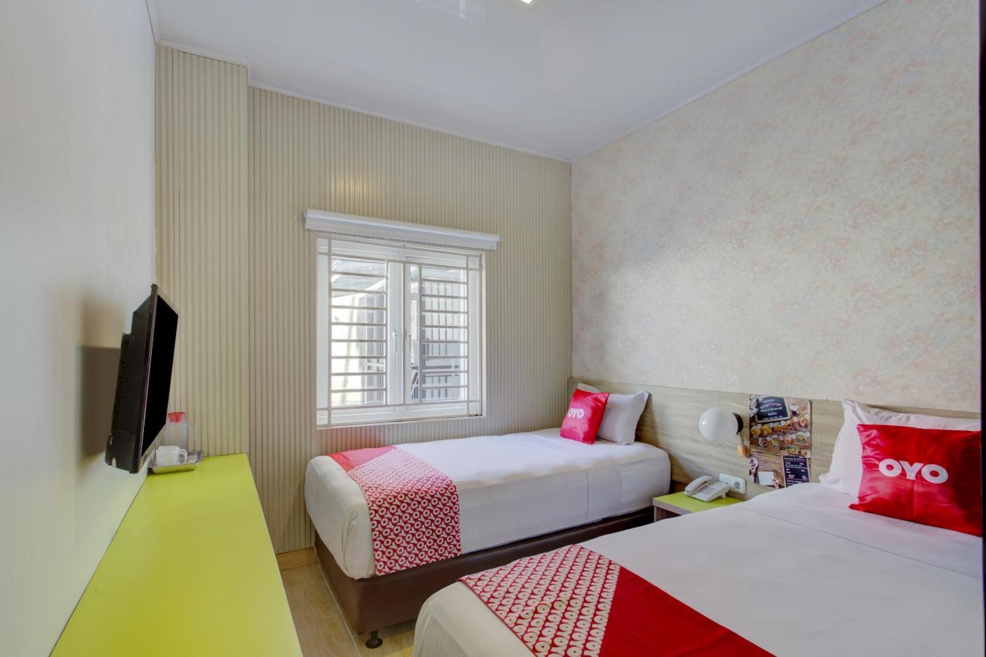 Hotel O Gambir Near Juanda Station Formerly Bunga Dahlia Jakarta Buitenkant foto