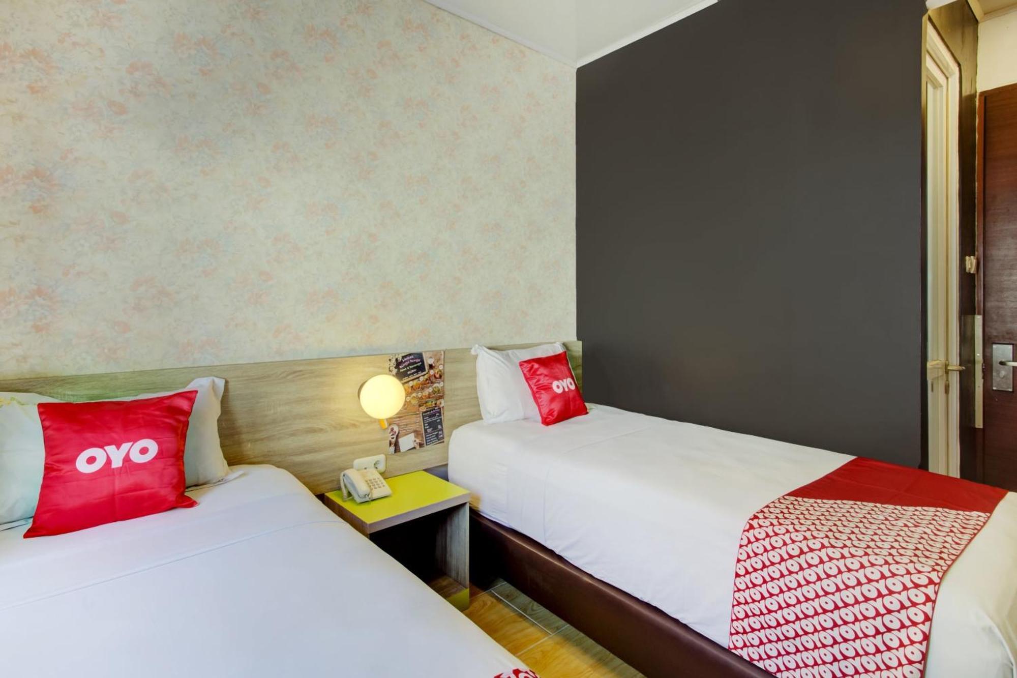 Hotel O Gambir Near Juanda Station Formerly Bunga Dahlia Jakarta Buitenkant foto